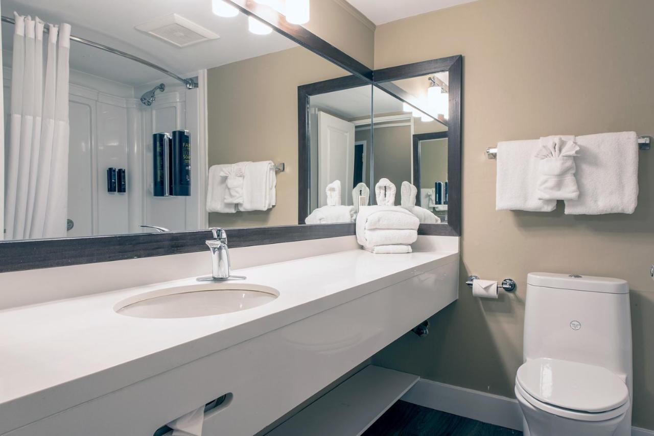 Living Stone Golf Resort Collingwood Extérieur photo