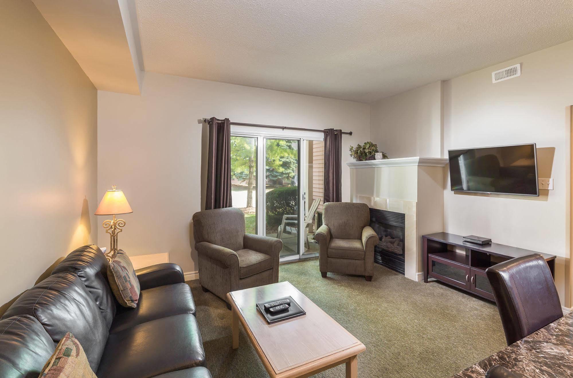 Living Stone Golf Resort Collingwood Extérieur photo